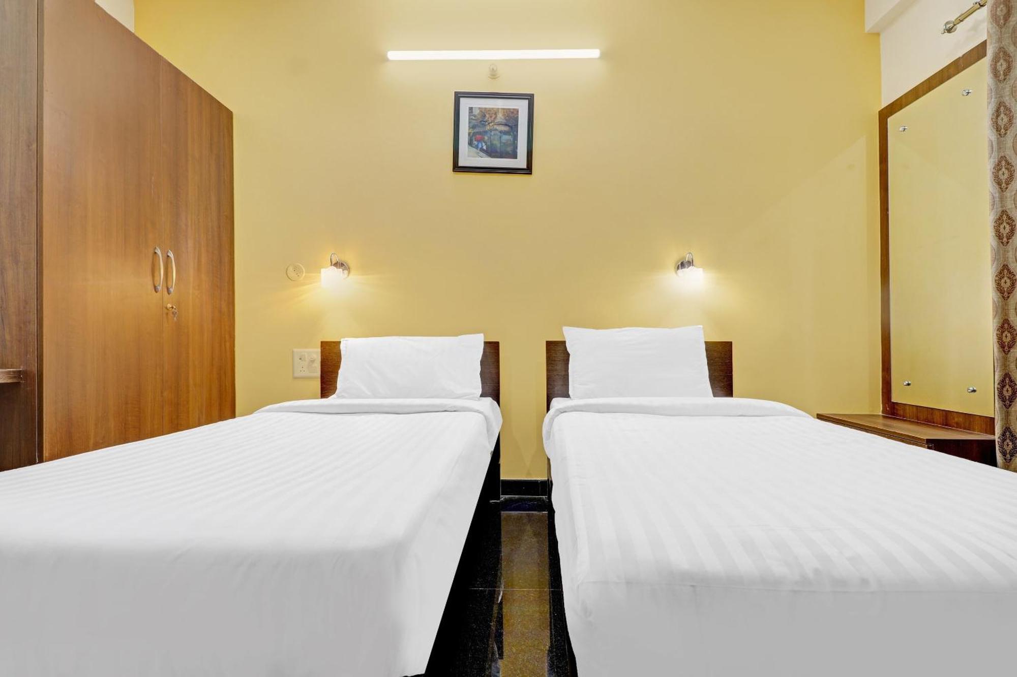 Capital O R R Residency Hotel Bangalore Luaran gambar