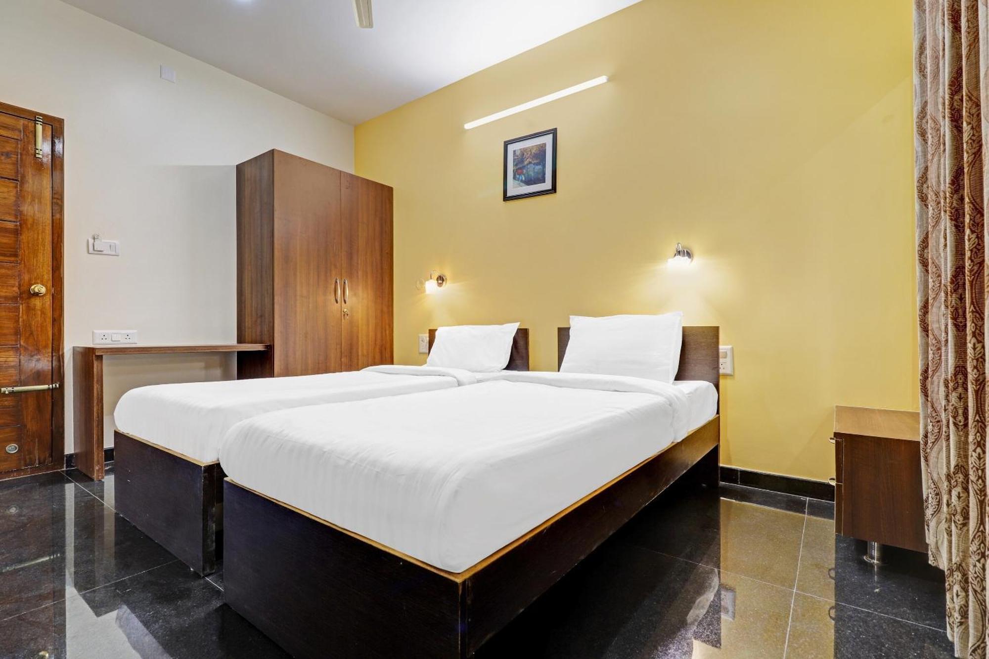 Capital O R R Residency Hotel Bangalore Luaran gambar