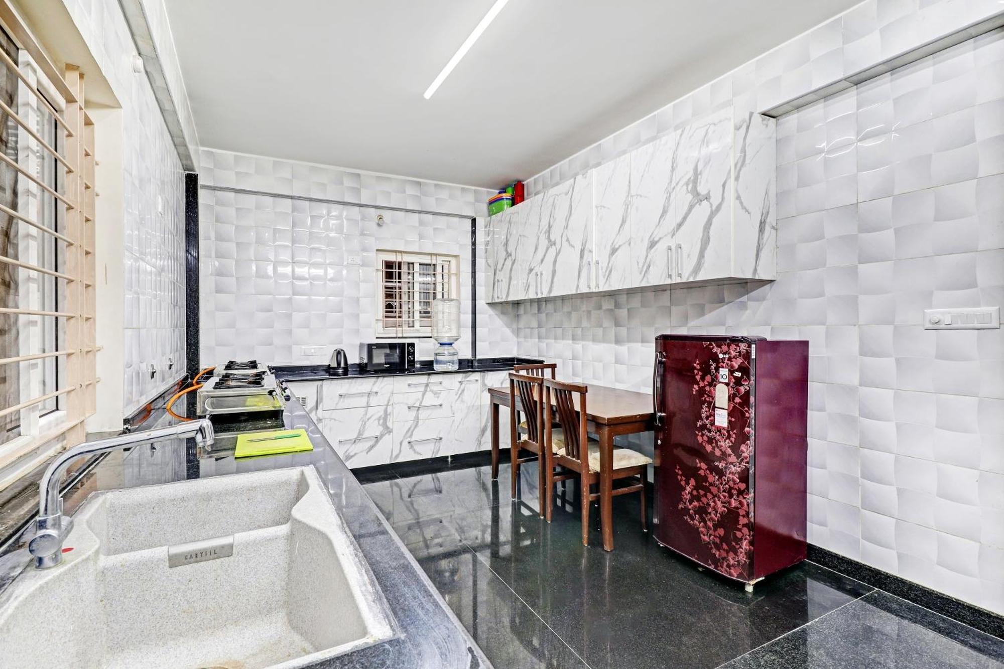 Capital O R R Residency Hotel Bangalore Luaran gambar